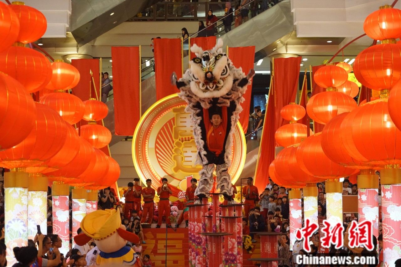 马来西亚“狮痴”萧斐弘有何舞狮情怀？